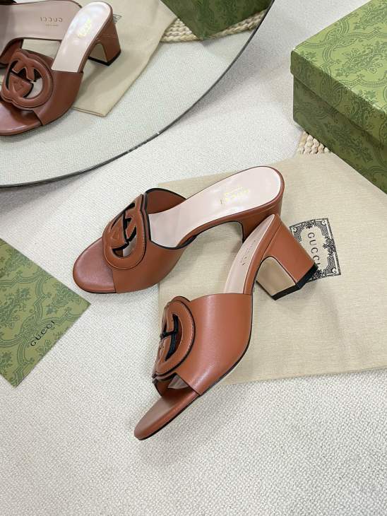 Picture of Gucci Slippers _SKUGuccisz35-416cmh08222215